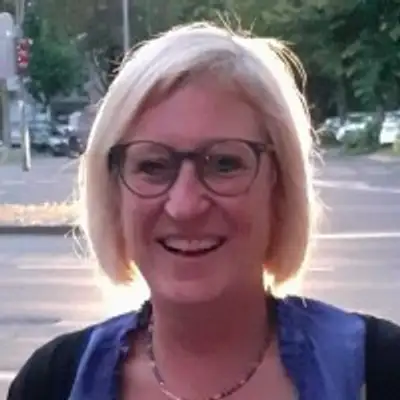 Dr. Barbara Siefker