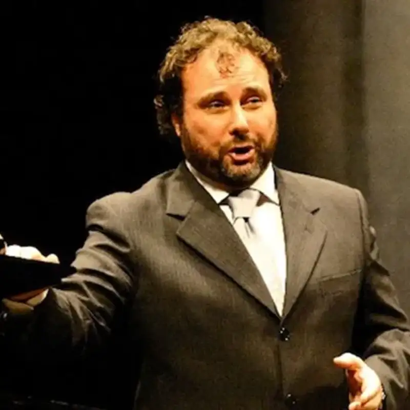 L'Aria che Tira…pillole di lirica - E' serbato a questo acciaro - (I Capuleti e Montecchi) - Vincenzo La Scola