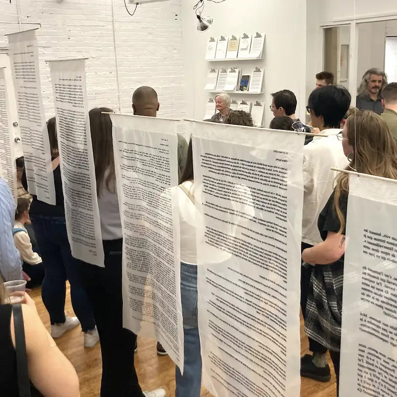 REPORTAGE - L'artiste inuit Geronimo Inutiq se mélange aux francophones de Toronto