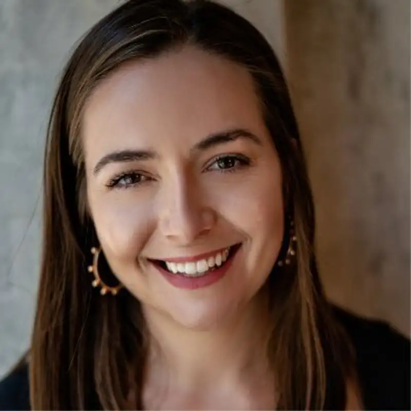 937 - Rae Lambert (River) On Turning Creator Audiences Into Connected Communities