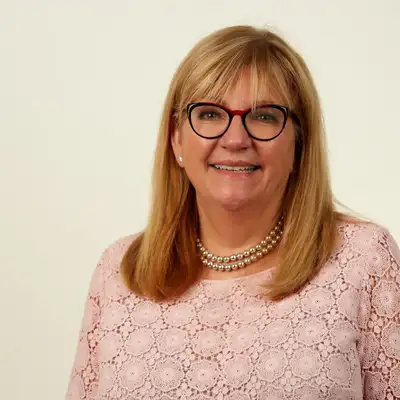 Cathy Dinauer