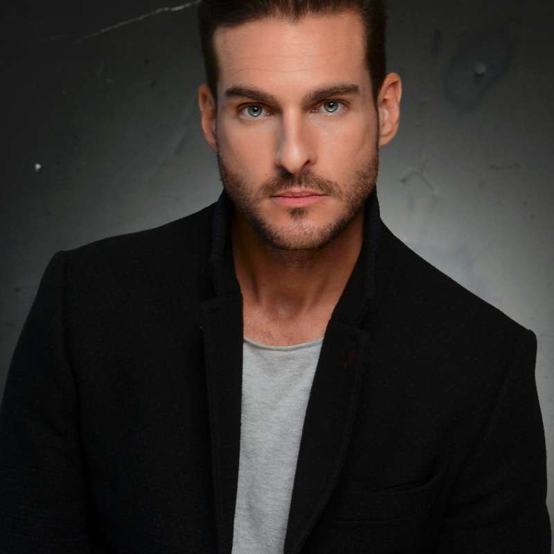 Michael Kelly