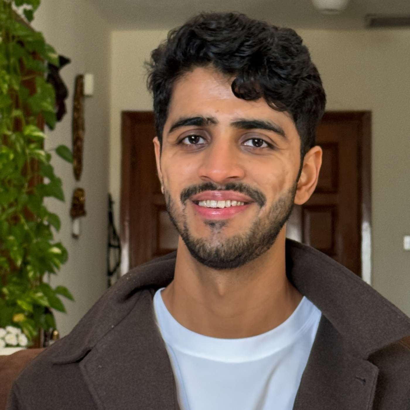 Meet the Writer: HackerNoon's Contributor Aayush Naik, Software Engineer @ Apple Meet the Writer: HackerNoon's Contributor Aayush Naik, Software Engineer @ Apple