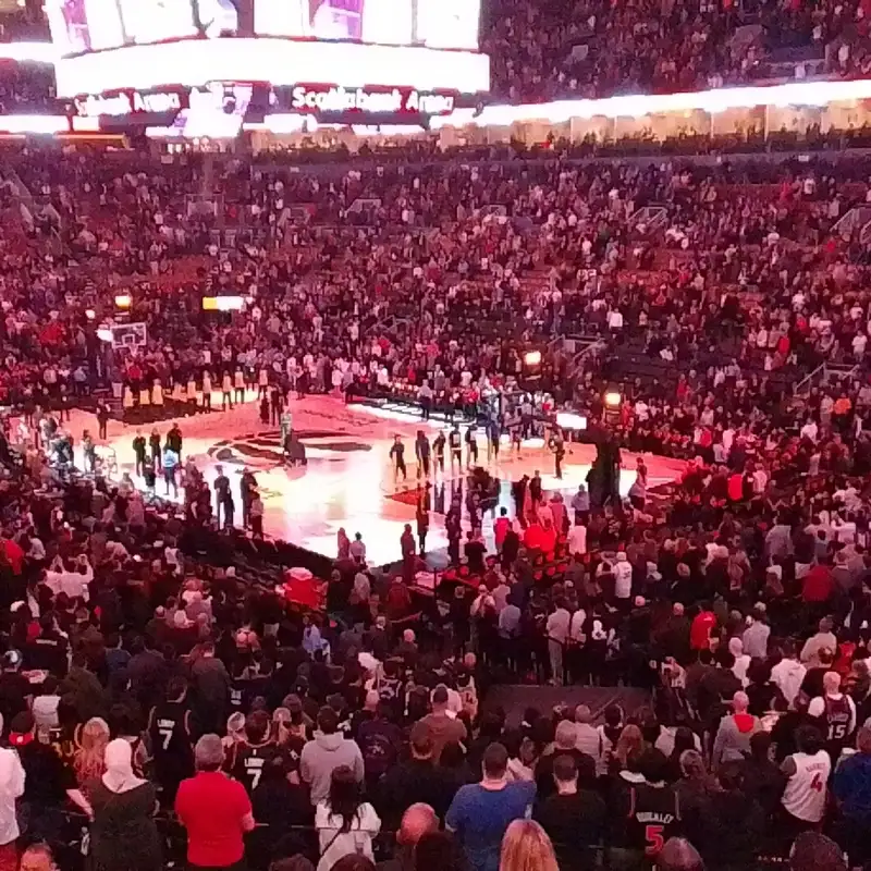 SPORT - Victoire des Warriors contre des Raptors diminués par la blessure de Barnes