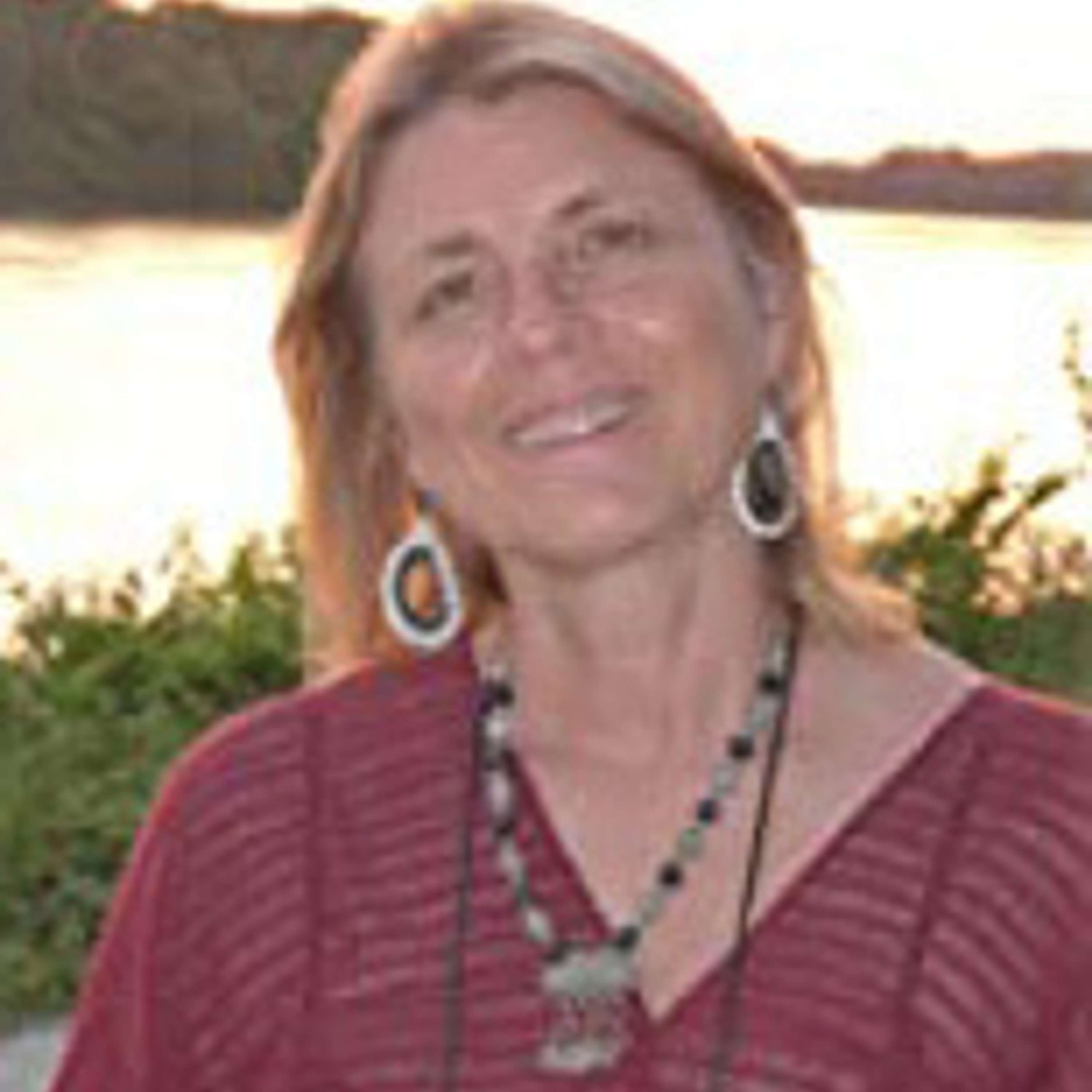 Glocal News in Social Artistry