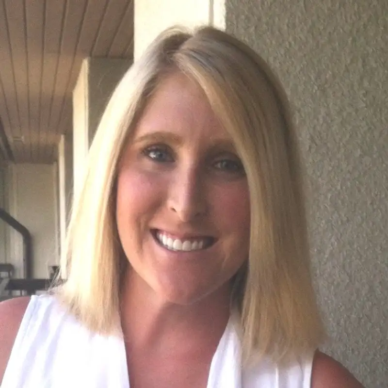 Fractional CMO Reveals: Why 90% of Solopreneurs Underprice Their Services | Carly Ries