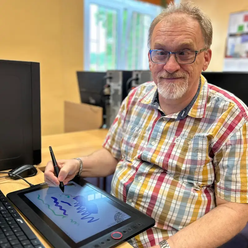 Milan Šatra – Tvoříme na tabletu, tiskneme do dlaně. Digitální výtvarka nás baví.