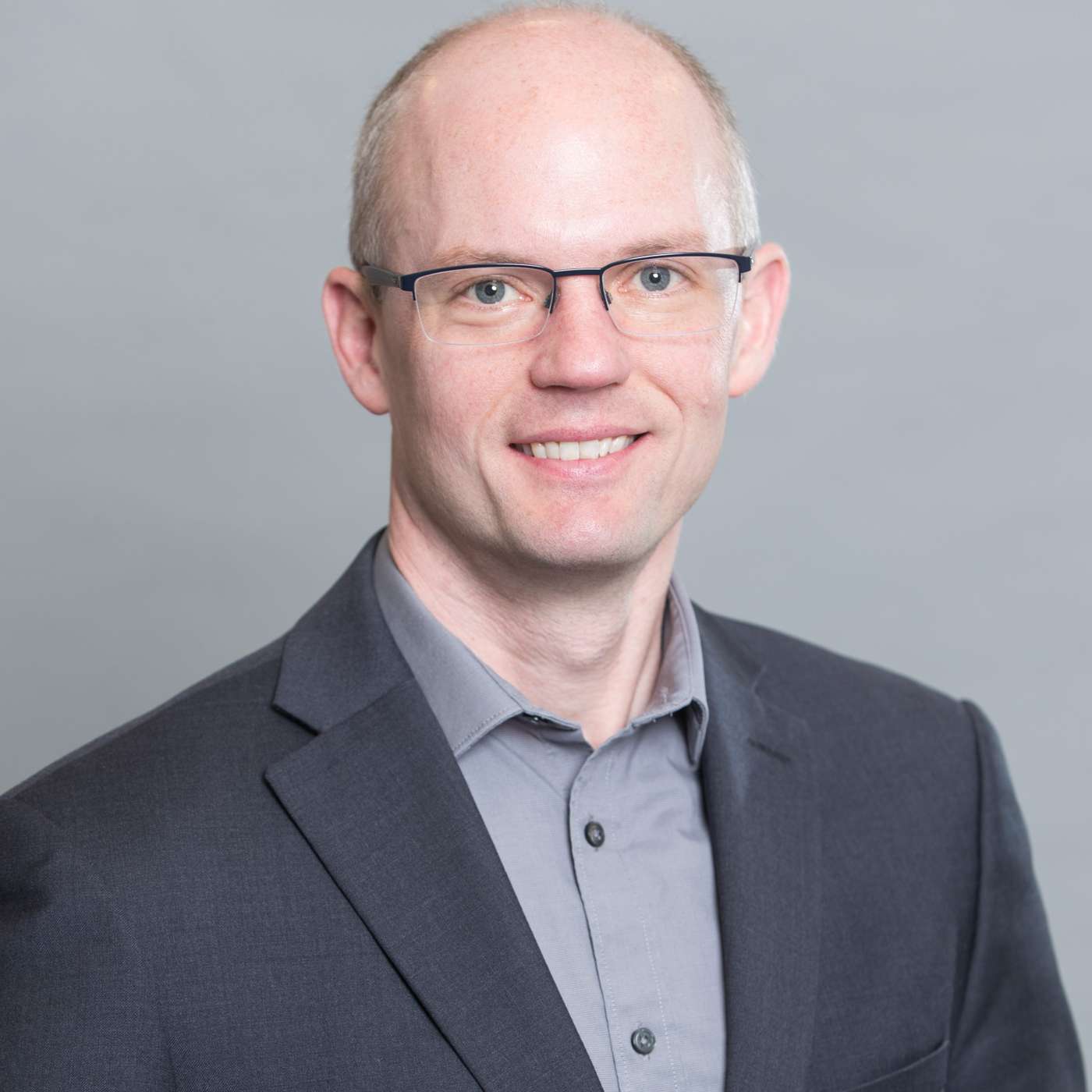 Do all provinces benefit equally from the removal of interprovincial trade barriers?