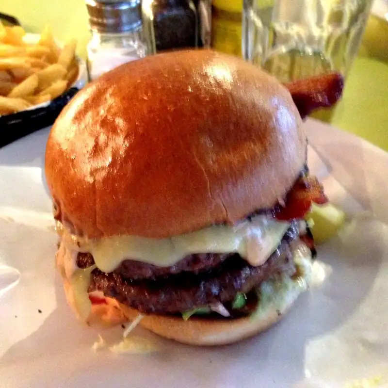 Oxford Circus, Polish Waitress, Byron Burgers and an Old Friend