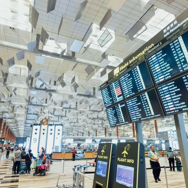 S07:E04 - At the airport in Brazil...e agora?