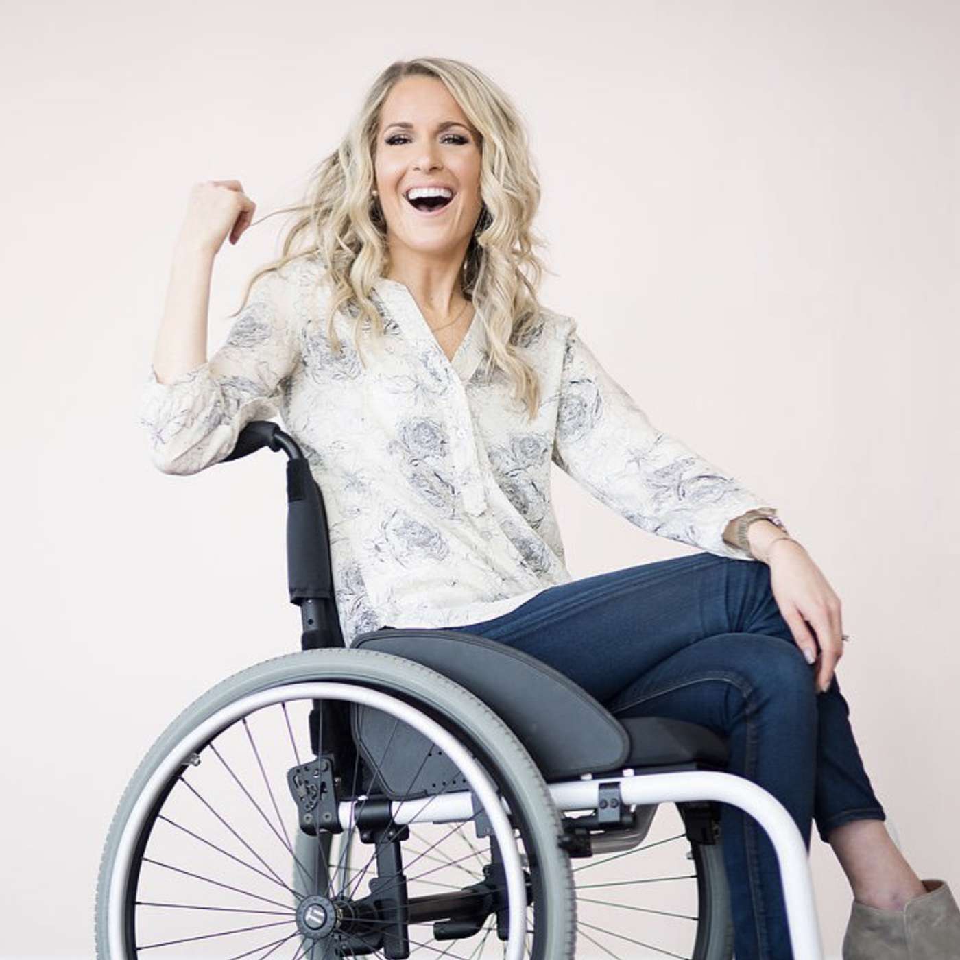 #9: Anna Sweeney - Navigating Diet Culture as a Dietitian Living with Multiple Sclerosis