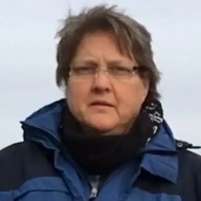 Doris A Burns