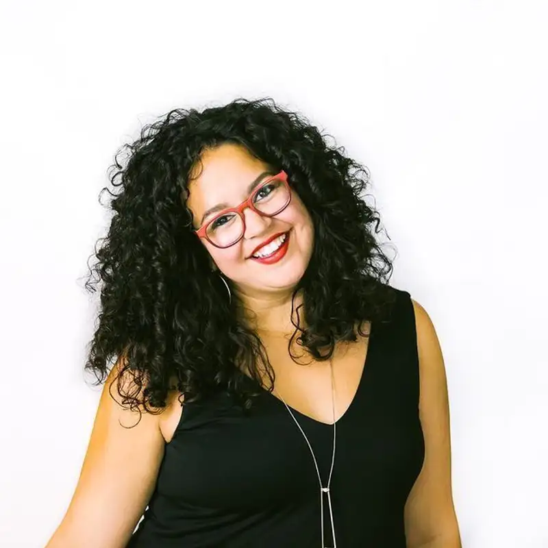 Empowering Women Artists and Multipassionate success with Michelle I. Gomez