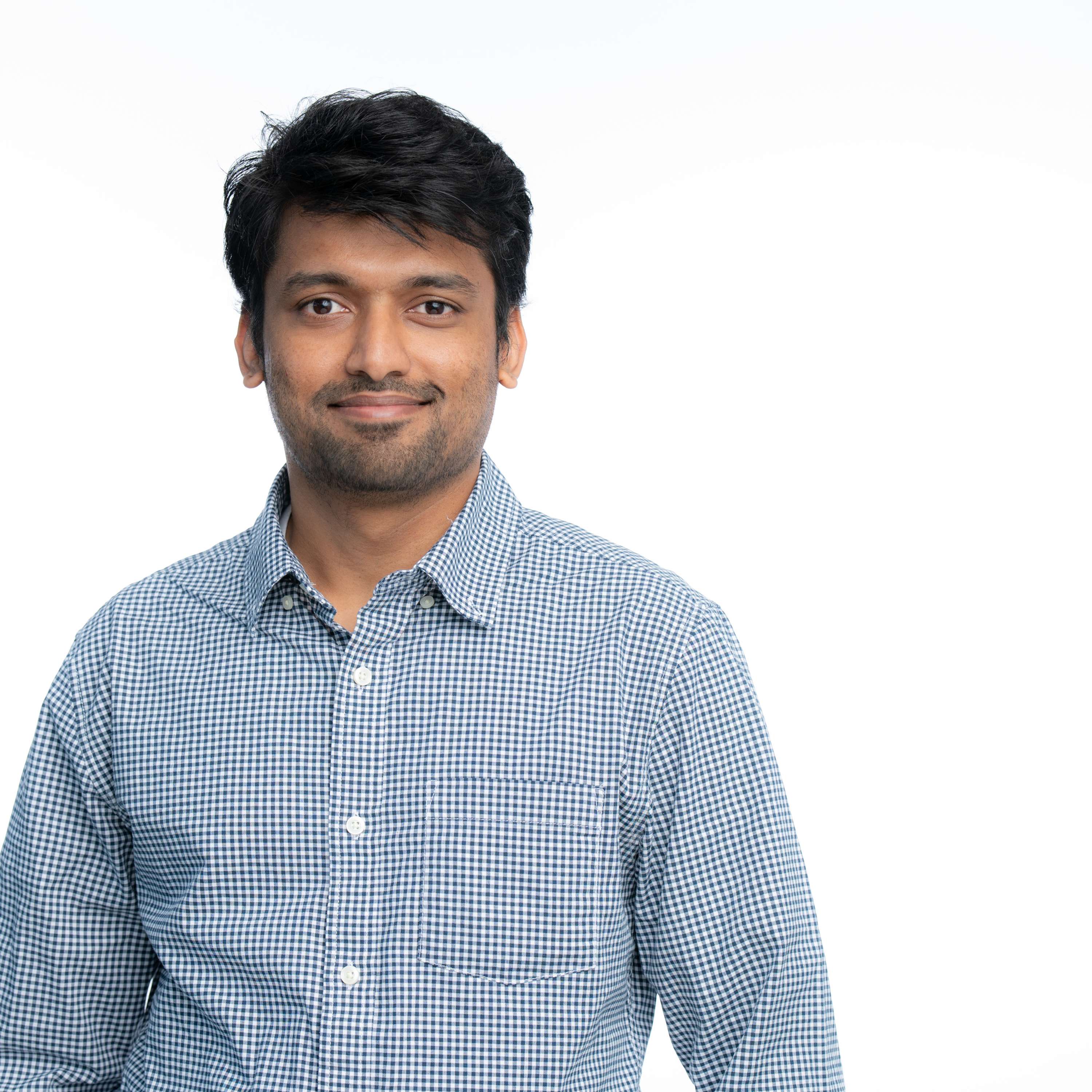 Leadership Success Story: Saideep Nakka's Pioneer Innovation in Robotic Spine Surgery