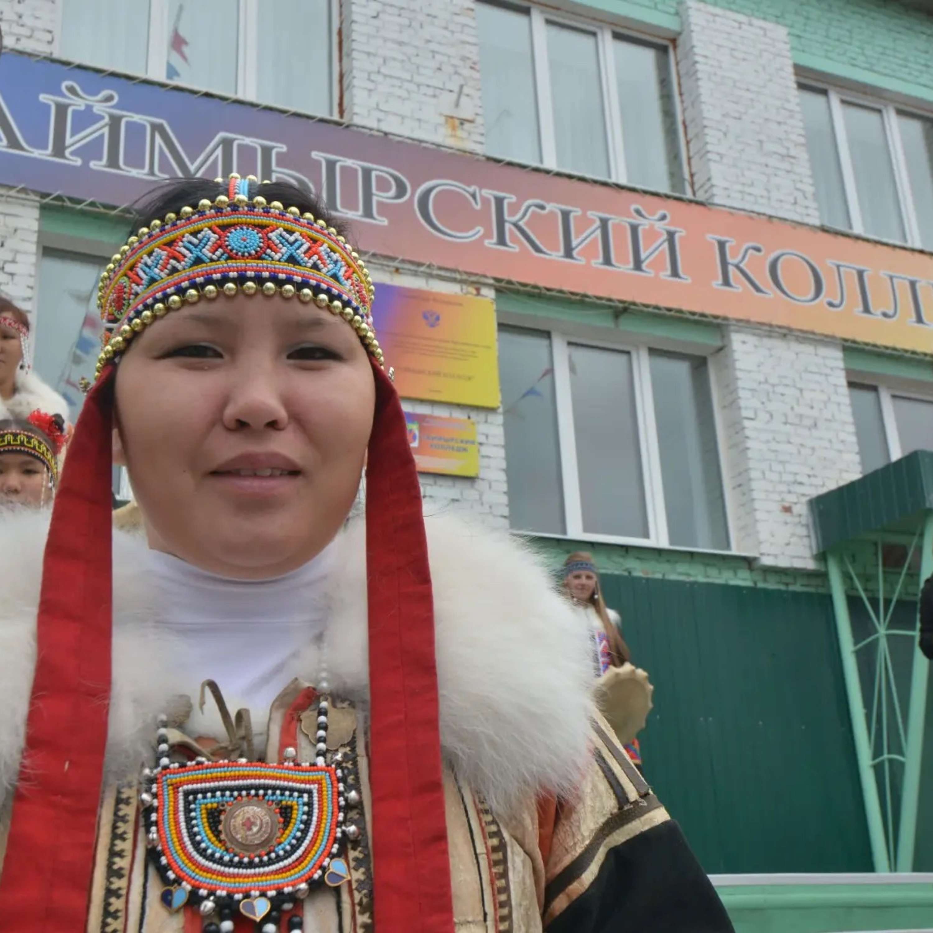 Президентский указ: Все языки равны, но русский более равен, чем другие