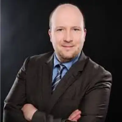 Dr. Sven Reister