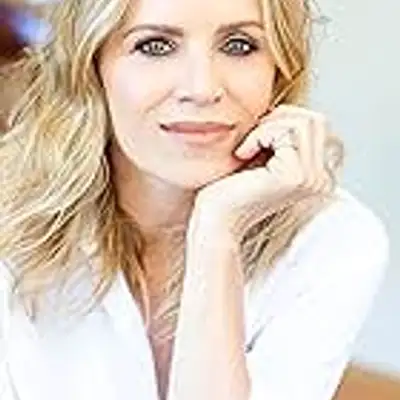 Kim Dickens