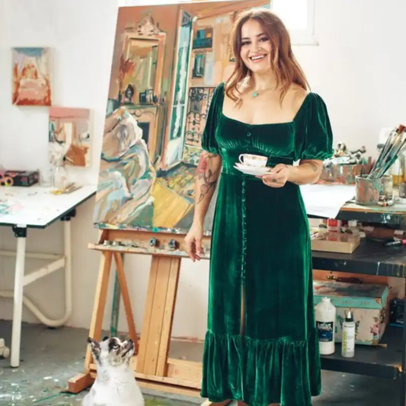 Empowering Creatives: Ekaterina Popova's Journey in Art, Embracing Imperfections, and Taking Risks