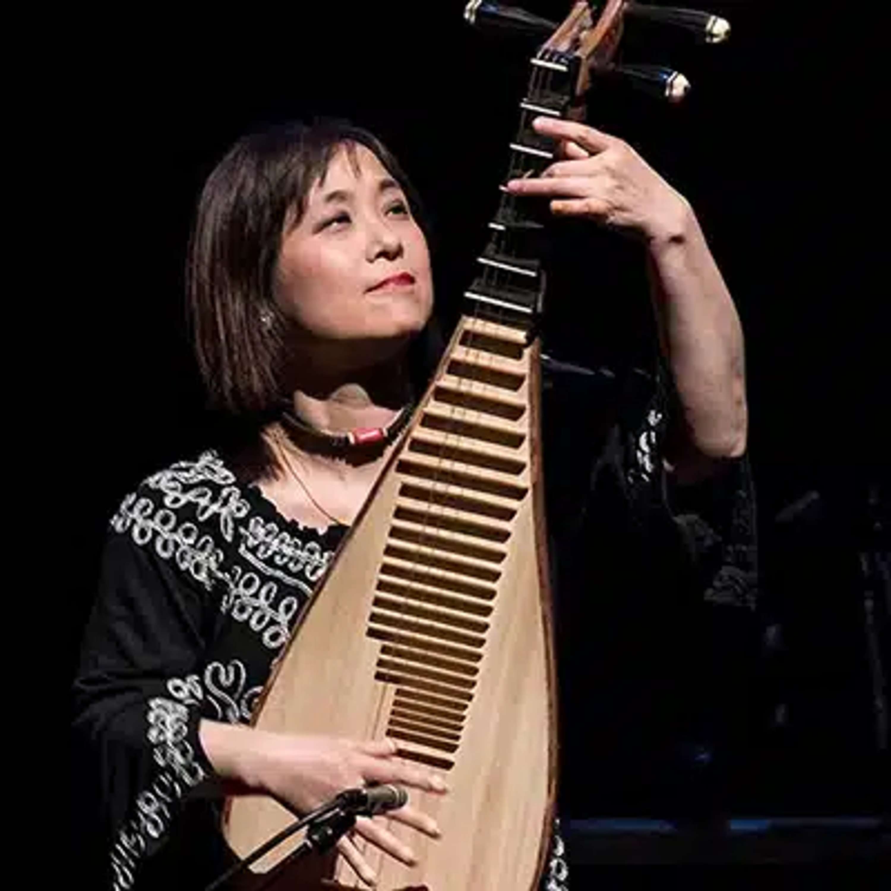 Joseph Celli Interviews Pipa Virtuoso WuMan