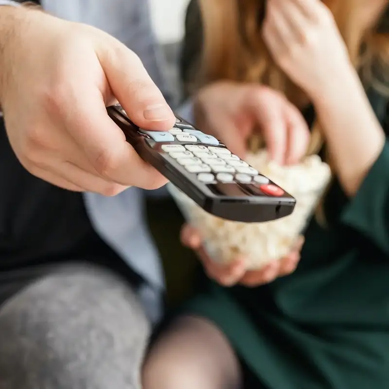 No More Windows 10 Updates, Twitter Alternatives, and Why to Avoid Buying a Smart TV