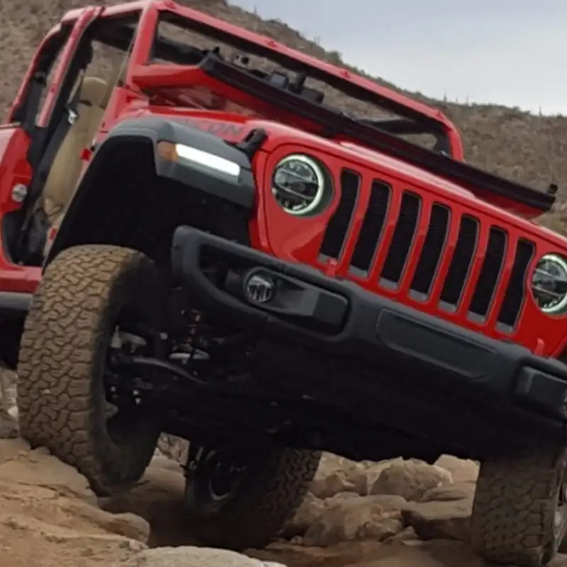 AUTOMOBILE - Jeep Wrangler JL 2018 à l'assaut des sommets