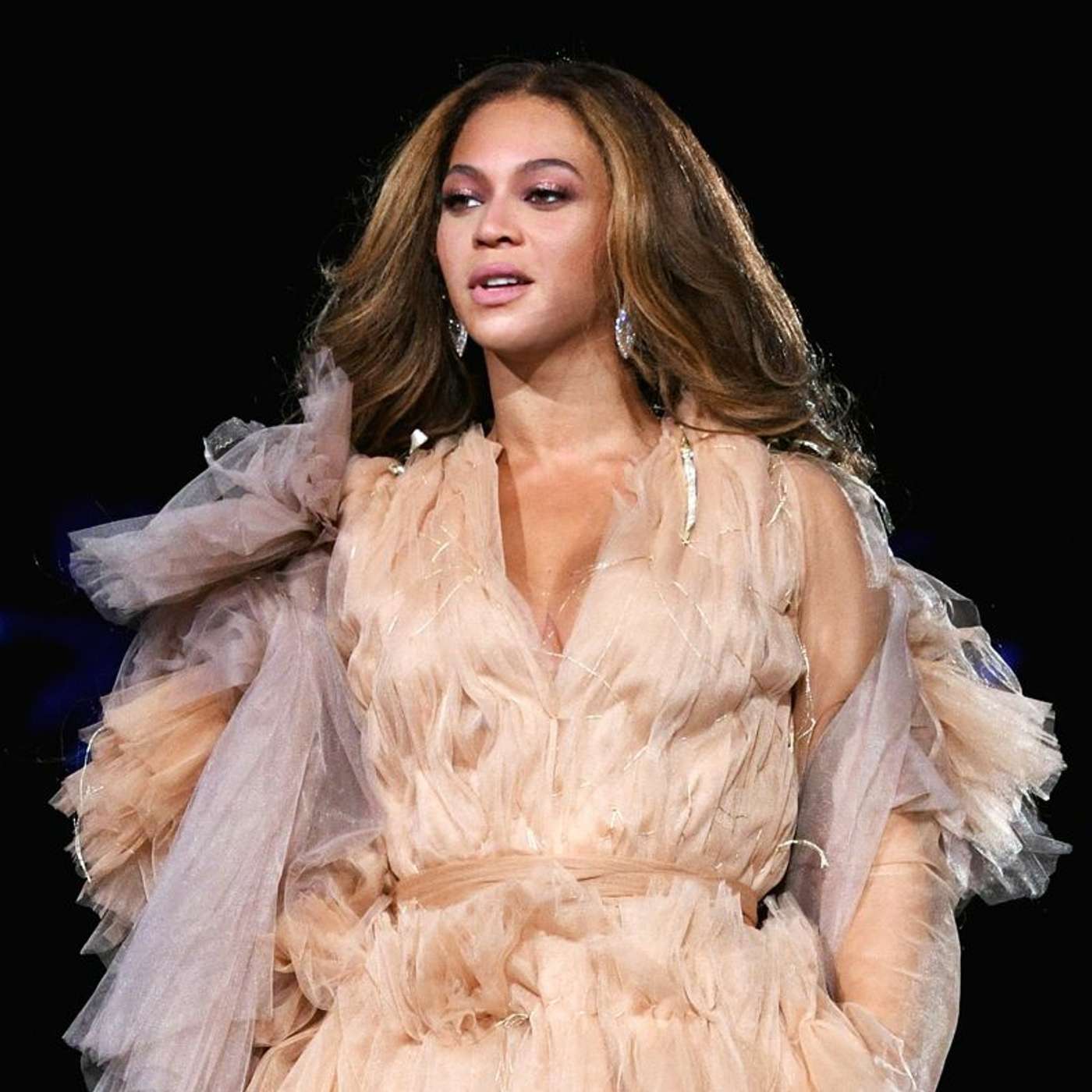 Beyonce Rocking the UAE | Thoughts?