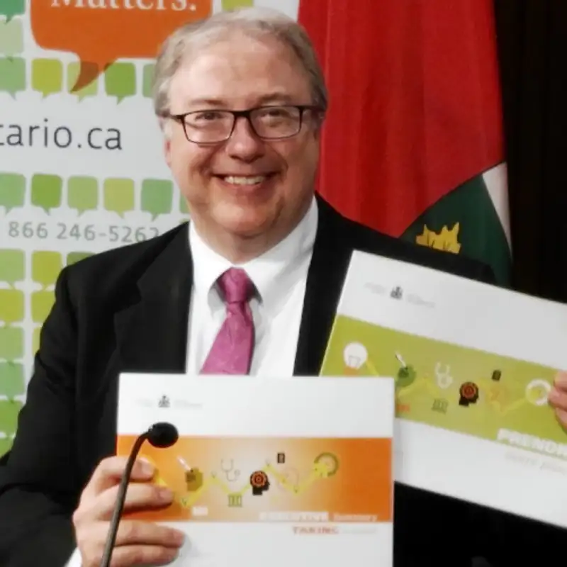 François Boileau présente son 10ème rapport annuel à Queen's Park : quel actions pour les médias de proximité?