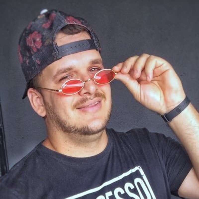 Tom Guimarães