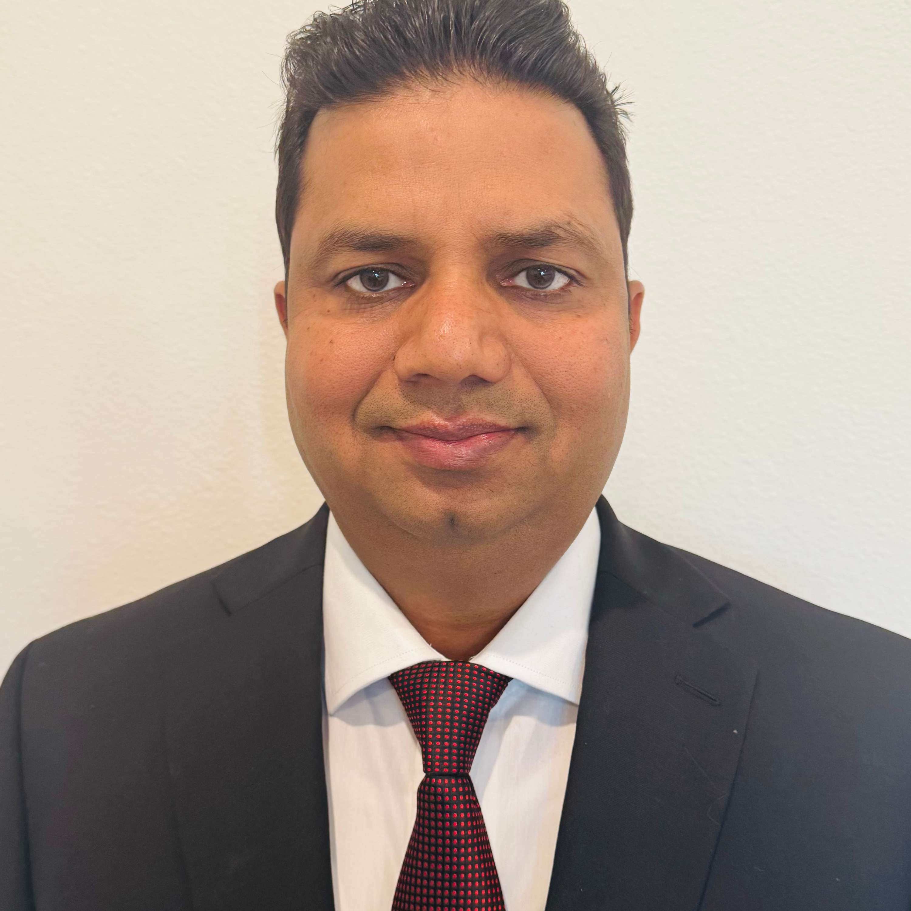 Driving Oracle Cloud Transformation at Global Scale with Mukesh Garg