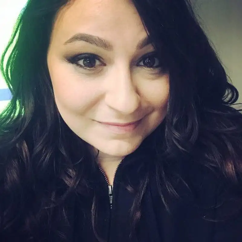 Ep. 348 w/ Marie Incontrera an author, consultant and speaker