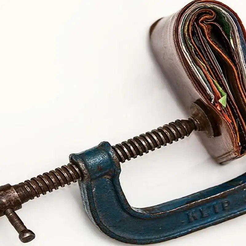 FINANCES - Nouvelle hausse de l'inflation en juin, et hausse du taux directeur de la banque du Canada