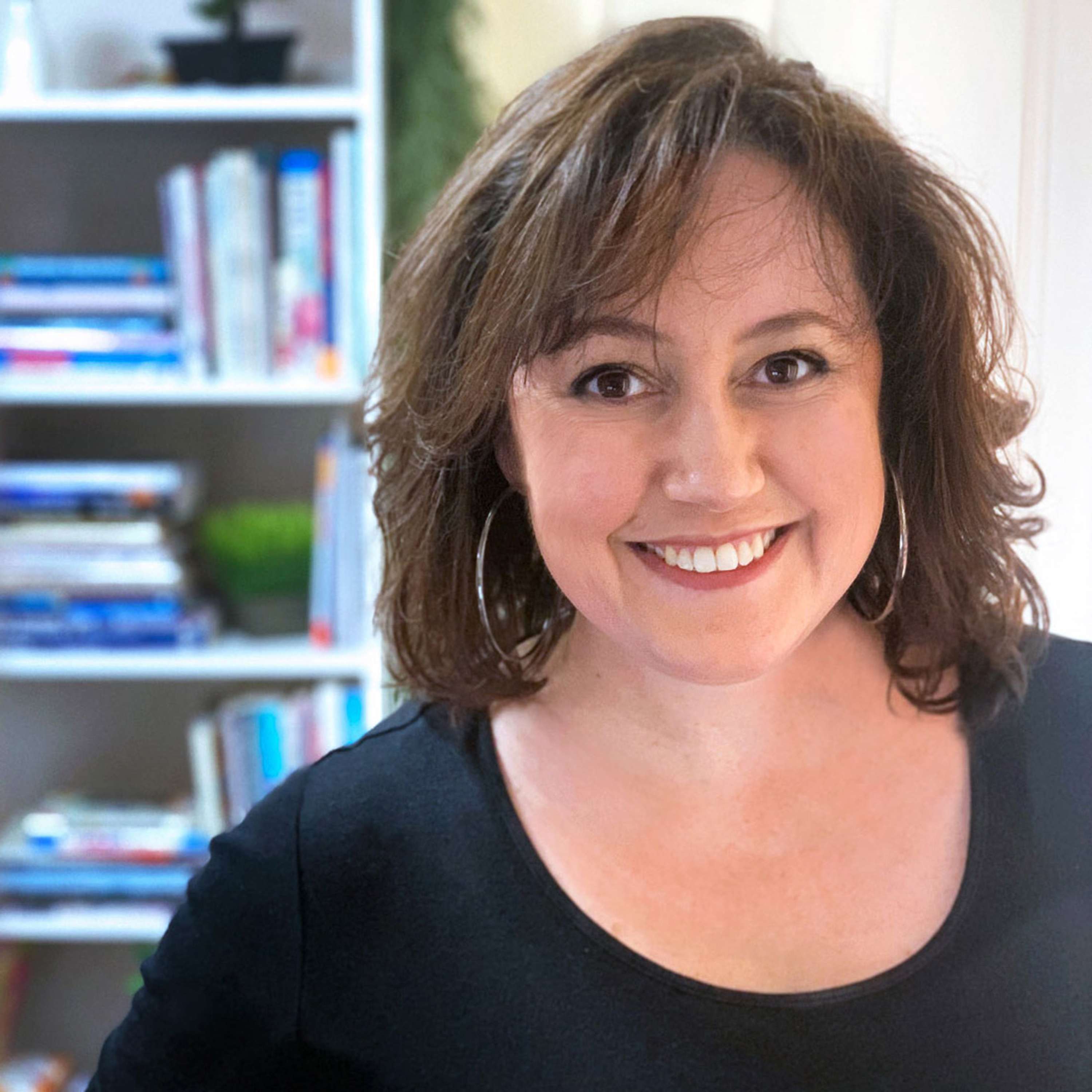 Should you use AI to write a resume? Careers expert Dr Jennifer Luke reveals pitfalls and best approach