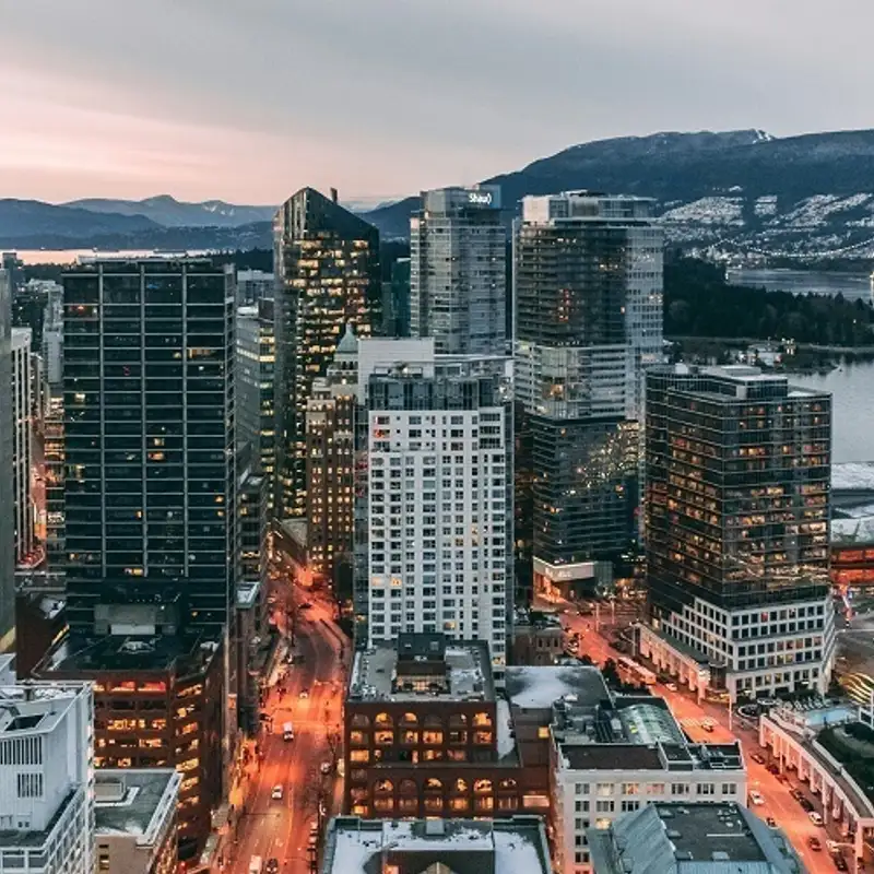 ECONOMIE - L'économie canadienne au ralenti