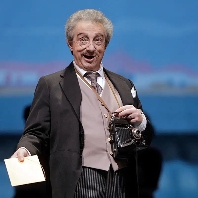 L'Aria che Tira…pillole di lirica - Si qualunque delle figlie - (La Cenerentola) - Alessandro Corbelli