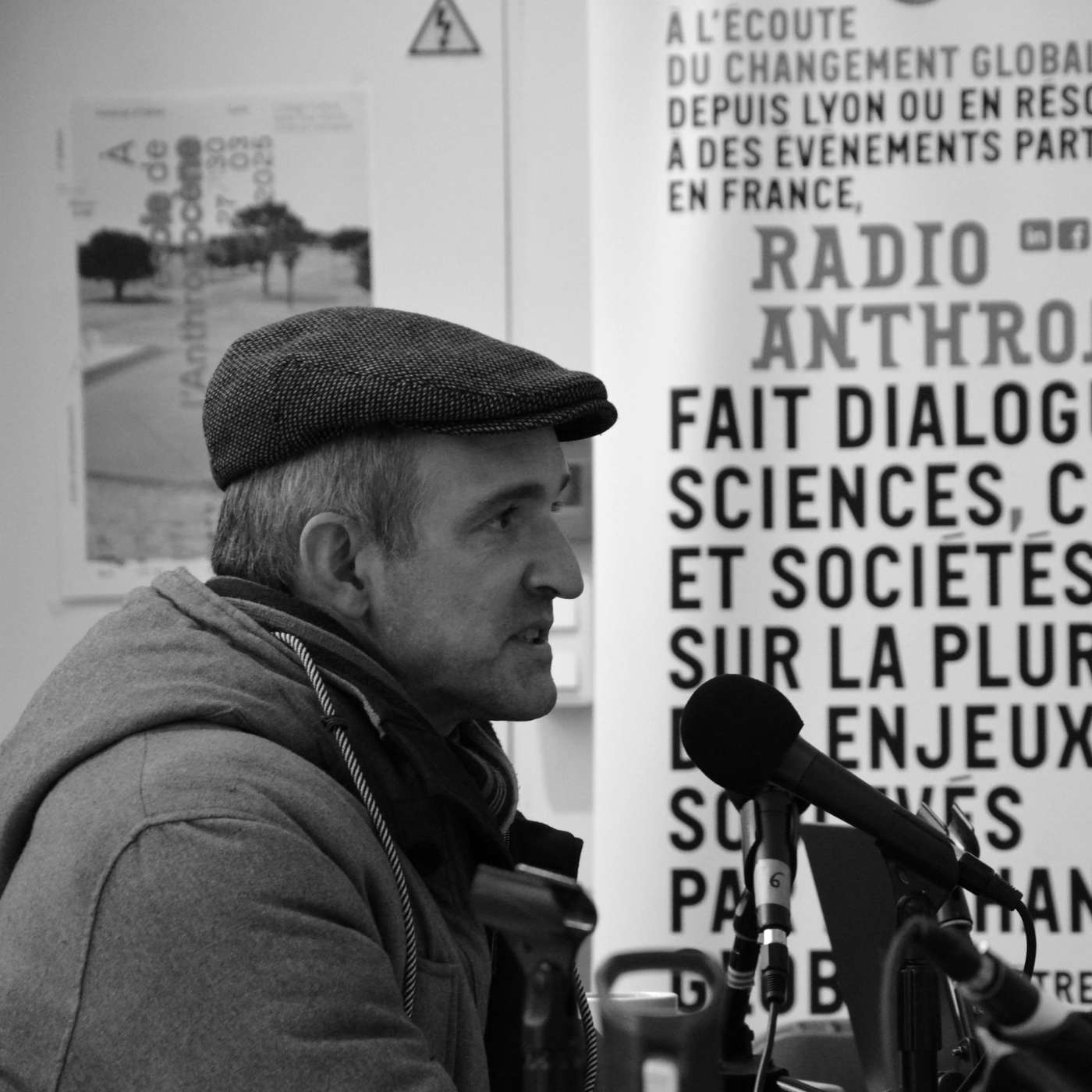 On s’attache : l’anthropologue en quête de liens