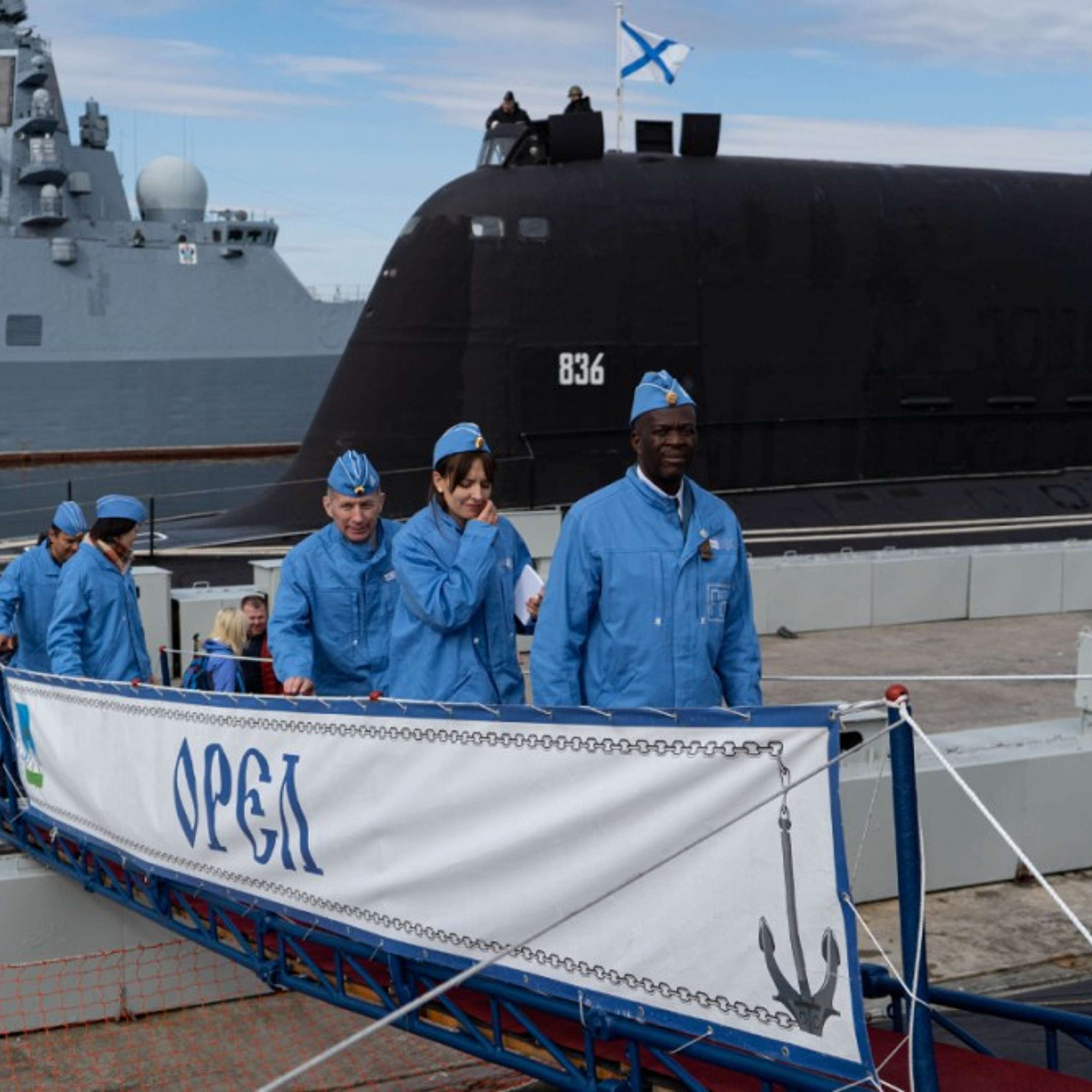 Военные атташе «дружественных» стран посетили атомные подлодки