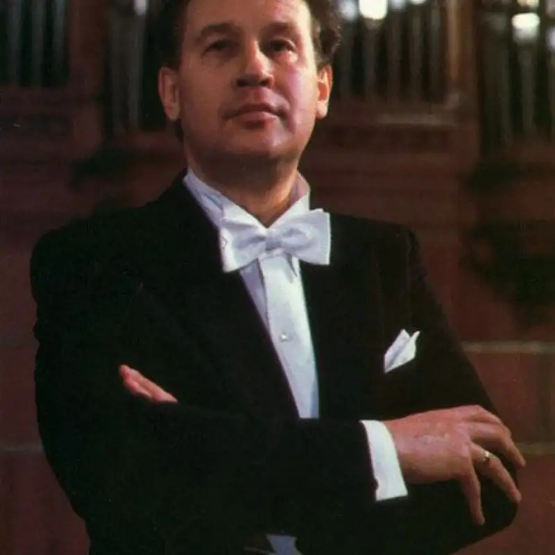 L'Aria che Tira…pillole di lirica - Vous qui faites l`endormie (Faust) - Evgeny Nesterenko
