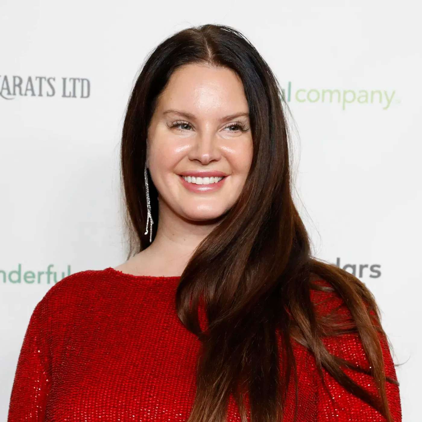 Pinkfong Wins Copyright Ruling, Lana Del Rey Sparks Feud, Sholay Celebrates 50 Years, Kate Moss Discusses Bowie, and more...