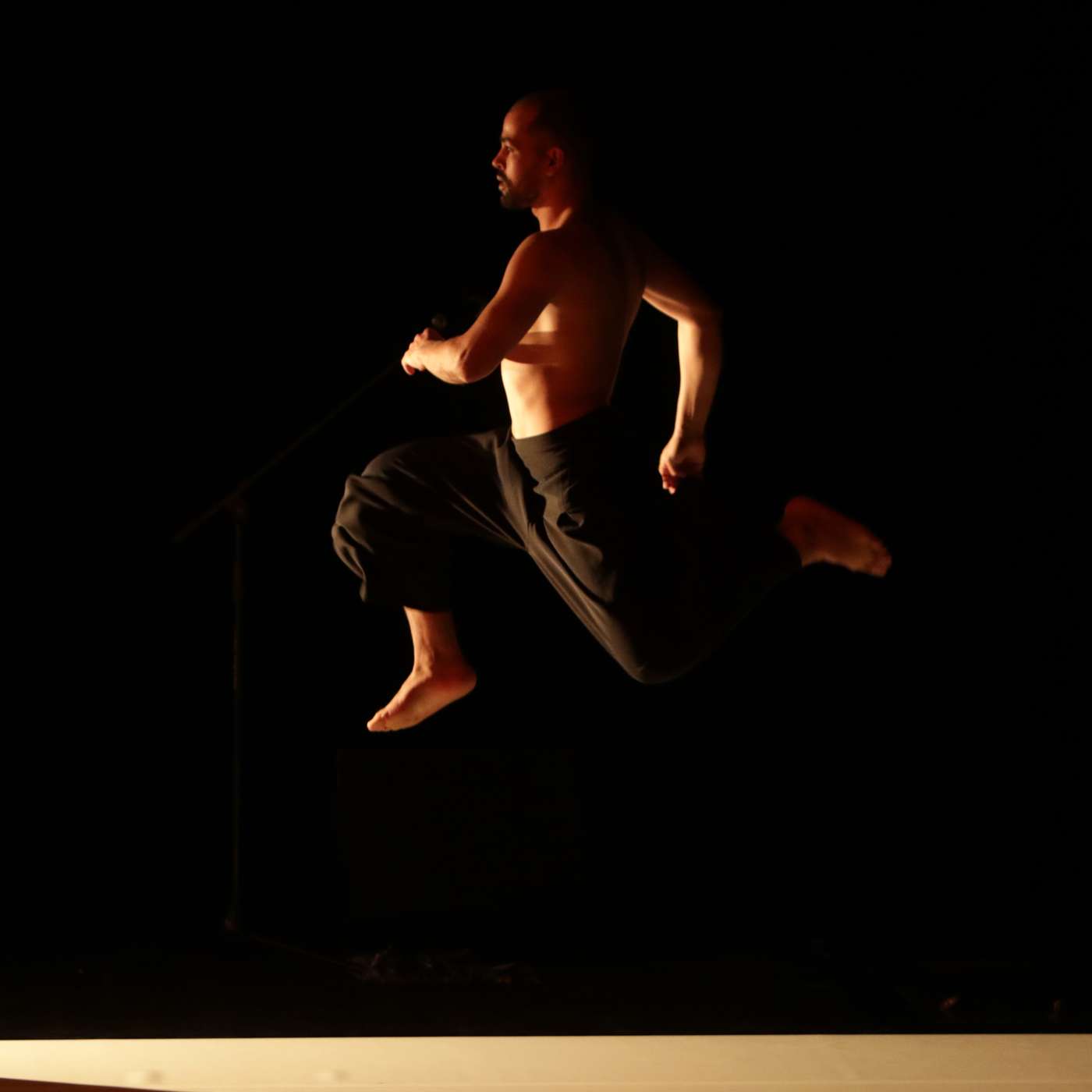 Entretien avec Taoufiq Izeddiou / Hors du monde