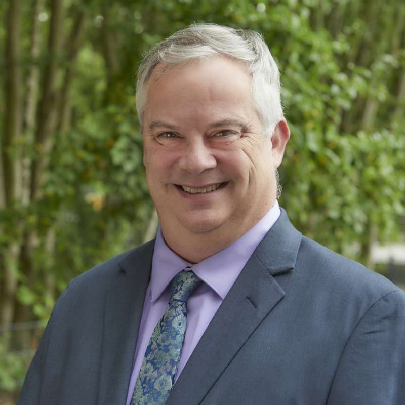 Dr Alan Knobloch