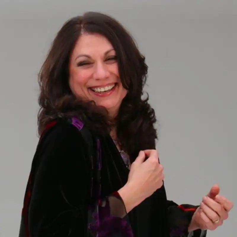 Tarot Master, Psychic Reader and “Clean Out Your Life Closet” Author Corbie Mitleid on Rebooting Your Life and Navigating the Psychic Highwa