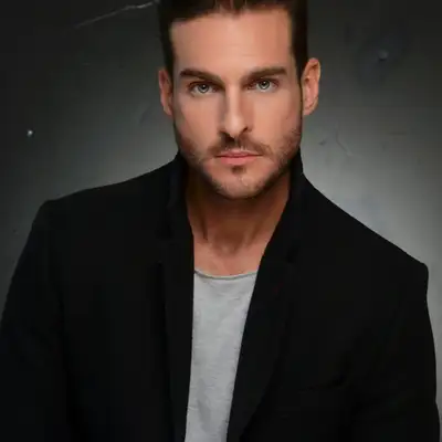 Michael Kelly