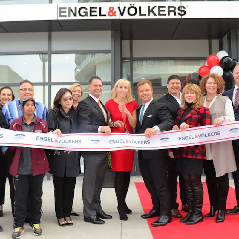 Entretien avec Laurence Jollivet à l'occasion de l'ouverture à Toronto de la nouvelle sucurssale du groupe Engel , Völkers.