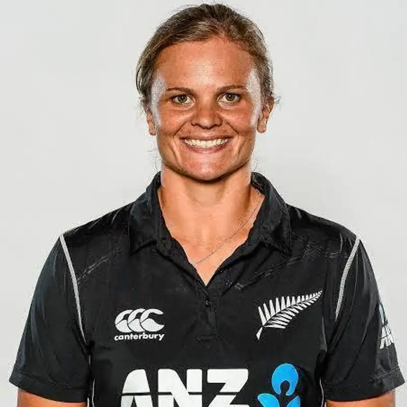20: Inspiring Leader -High Performance and Inspiring Young Women; a reflection on sporting excellence - with Suzie Bates