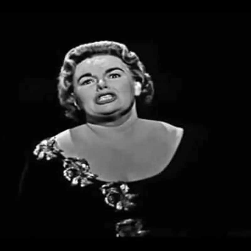 L'Aria che Tira…pillole di lirica - Suicidio (La Gioconda) - Ellenn Farrell