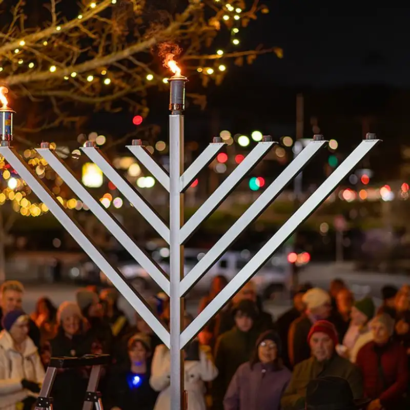 Nanaimo celebrates first night of ​​Chanukah