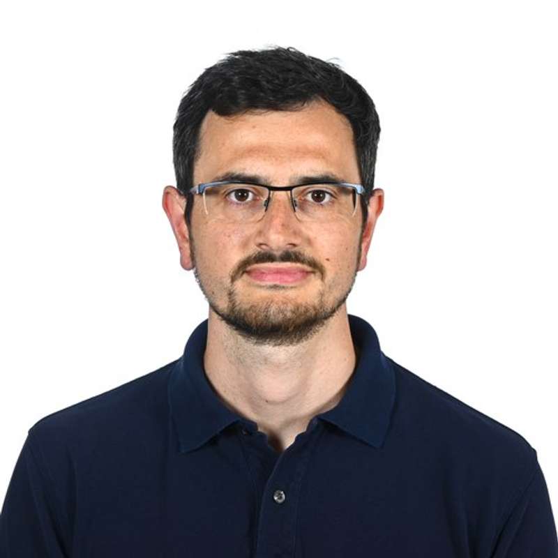 Dr. Ismail Acir