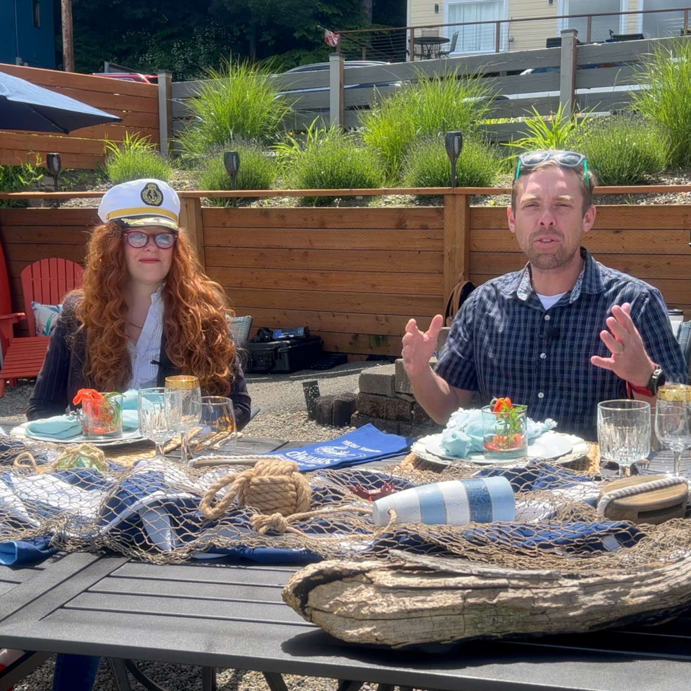 Glam Picnicking With Travelin' Red