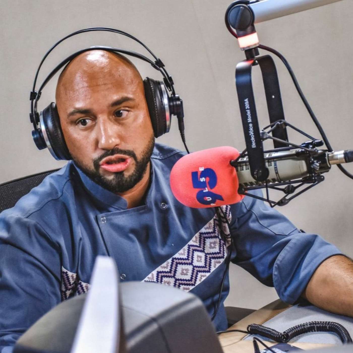 39 - Master Chef Victor Urbina discusses the relationship between food and performance (07.10.19)