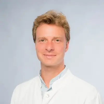 Nicola M. Tomas